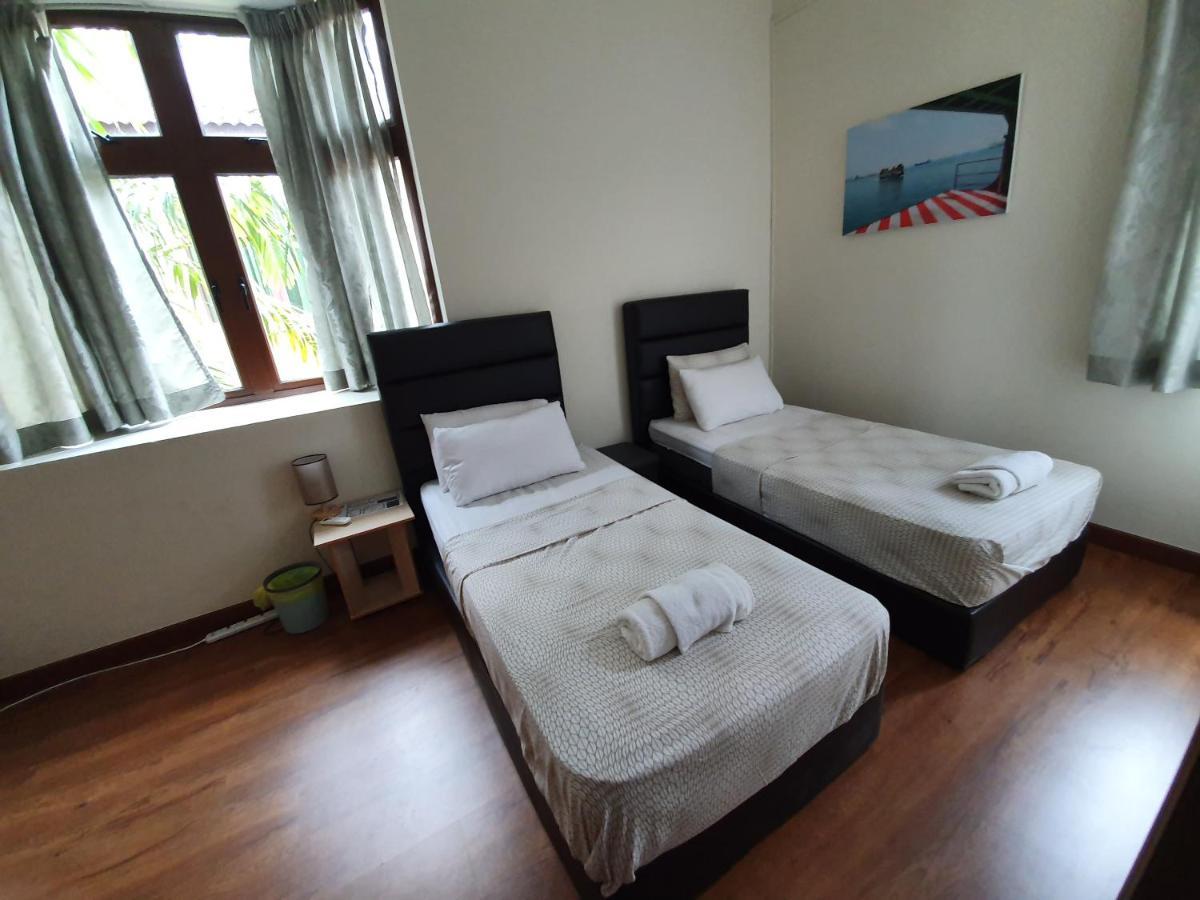 Apartamento Eden Cosy Living Batu Ferringhi Exterior foto